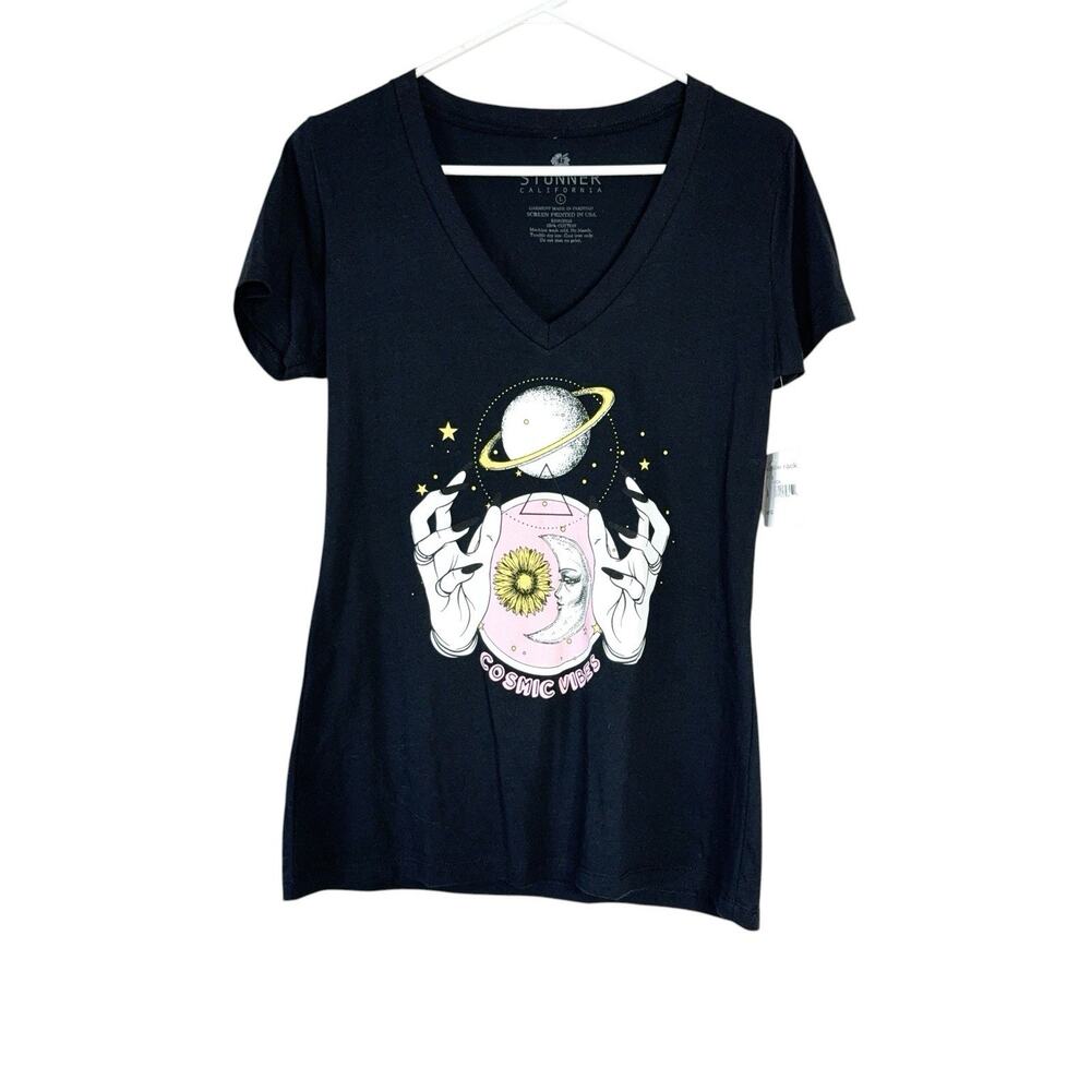 Stunner Short Sleeve V-neck Cosmic Vibe Graphic Tee Black Women's Size Large
